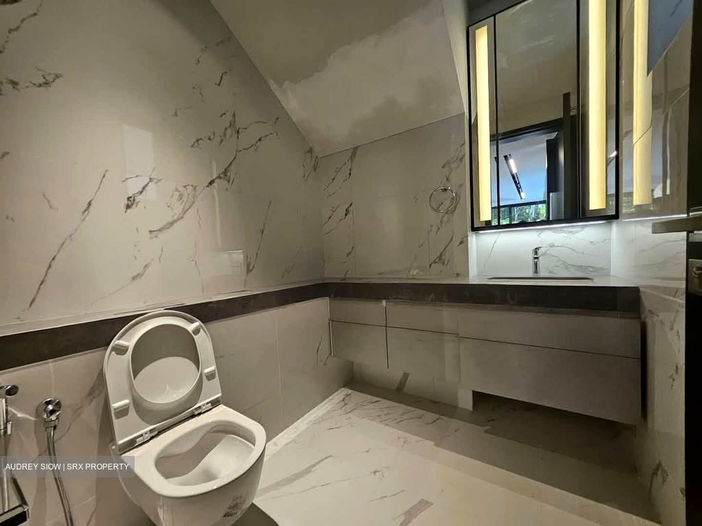 Jalan Anak Bukit (D21), Semi-Detached #560587251
